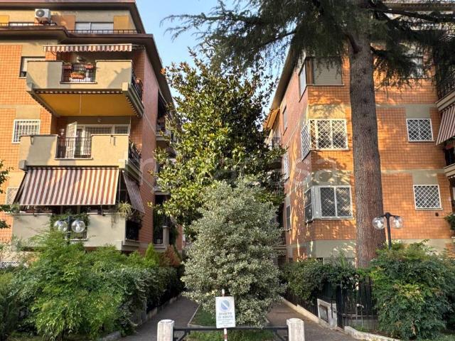 Bilocale in affitto a Roma via Cassia, 884, Tomba di Nerone