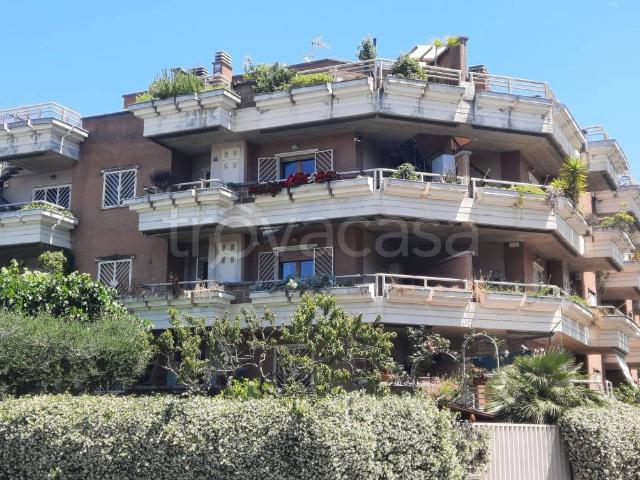 Bilocale in affitto a Roma via Andrea Millevoi, Cecchignola Giuliano Dalmata