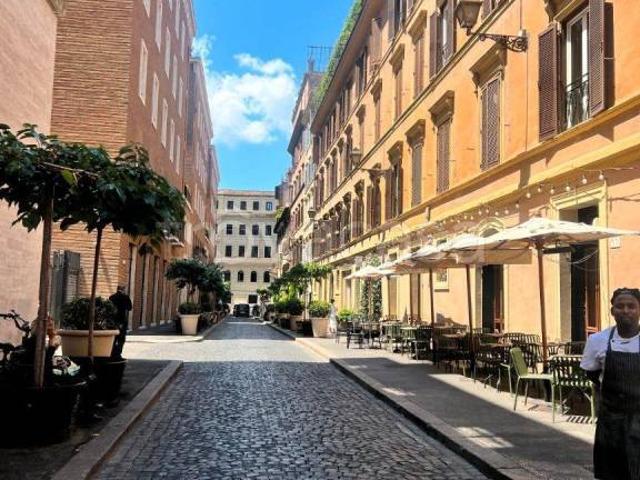 Bilocale in affitto a Roma via della Frezza, 59, Piazza del Popolo
