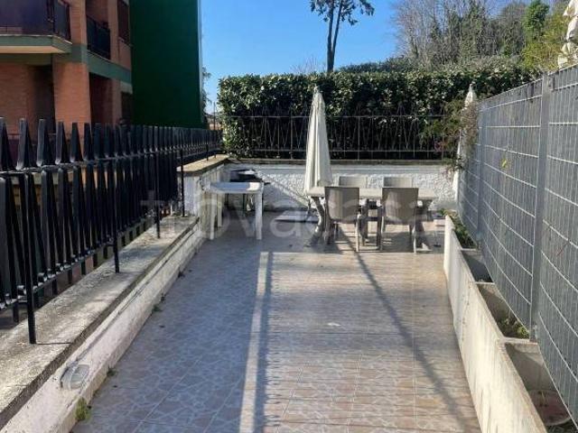 Bilocale in affitto a Roma via dell'Imbrecciato, Villa Bonelli