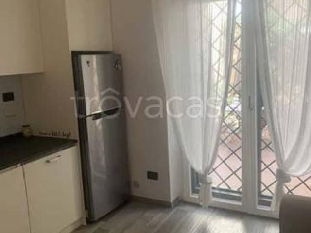 Bilocale in affitto a Roma via Eugenio Vajna, Parioli