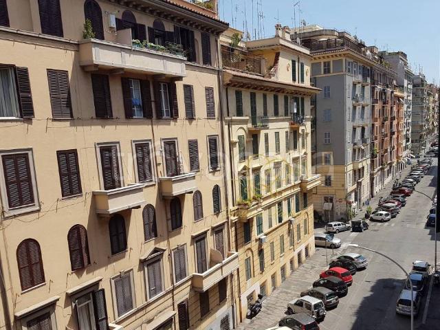 Bilocale in affitto a Roma via Eurialo, 14, Furio Camillo