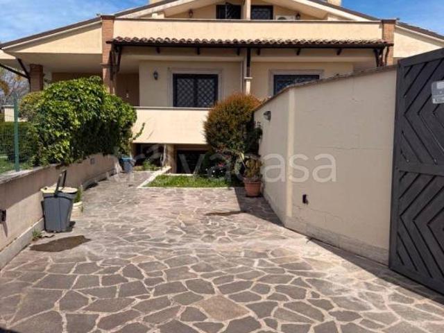 Bilocale in affitto a Roma via Leucippo, Casal Palocco