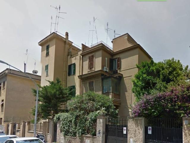 Bilocale in affitto a Roma via Volterra 14 int. 3, Re di Roma