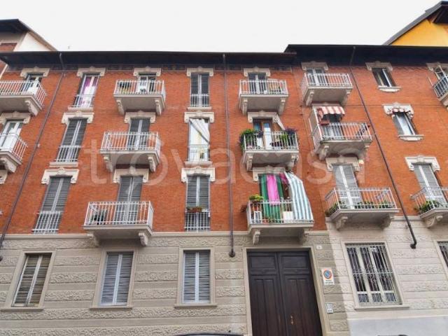 Bilocale in affitto a Torino via Telemaco Signorini, 6, Regio Parco