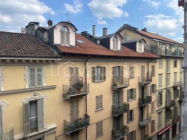 Bilocale in affitto a Torino via Vincenzo Gioberti, 26, Crocetta