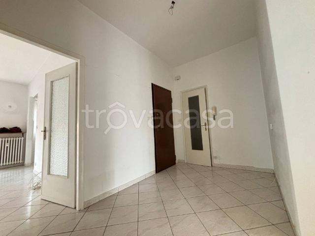 Bilocale in affitto a Torino via Gubbio, 101/10, Madonna di Campagna