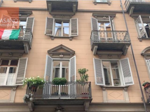 Bilocale in affitto a Torino via Pastrengo 19, Crocetta