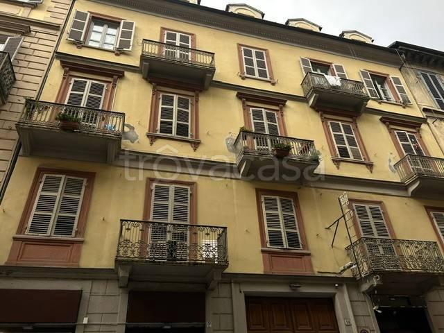 Bilocale in affitto a Torino via San Pio V, 10, San Salvario Baretti