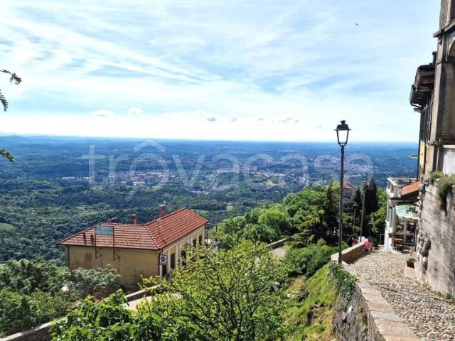 Bilocale in affitto a Varese, Santa Maria del Monte