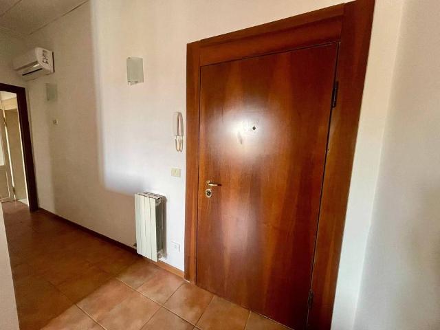 Bilocale in affitto a Verona via Filippini, Centro Storico