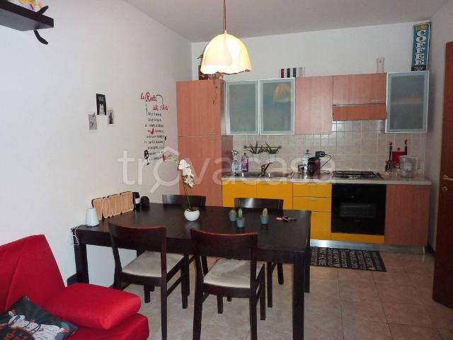 Bilocale in affitto a Verona via legnago, 39, Borgo Roma