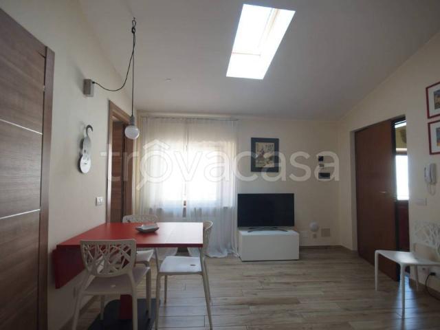 Bilocale in affitto a Verona via Santa Felicita, 13, Centro Storico