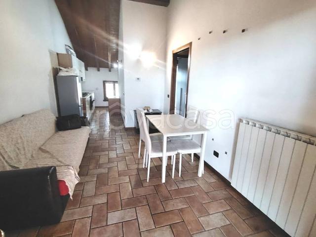 Bilocale in affitto ad Arcore via Cesare Battisti, 88