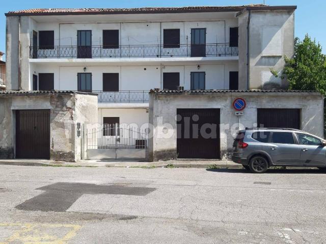 Bilocale largo Giovanni Scalvini 4, Castelletto, Leno
