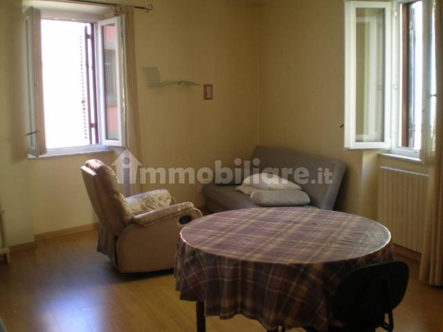 Bilocale largo Palazzo Colonna, Centro, Marino