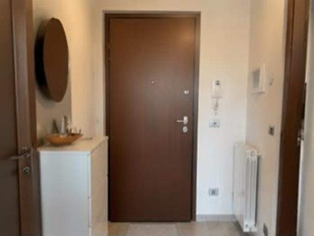 BILOCALE MODERNO CON TERRAZZO