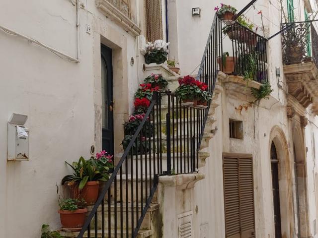 Bilocale nel centro storico 2698