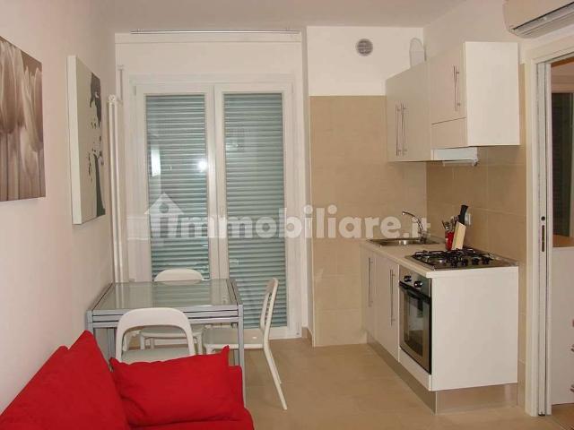 Bilocale nuovo, quarto piano, Centro, Gabicce Mare