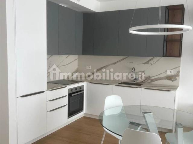 Bilocale nuovo, quarto piano, Stazione, Bergamo