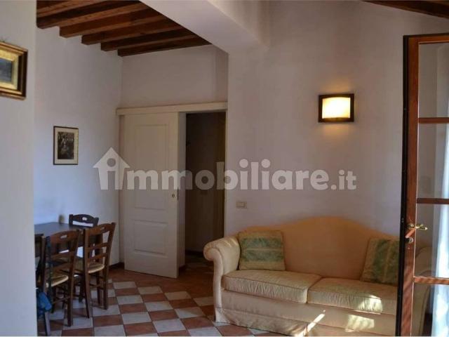 Bilocale ottimo stato, Cortona