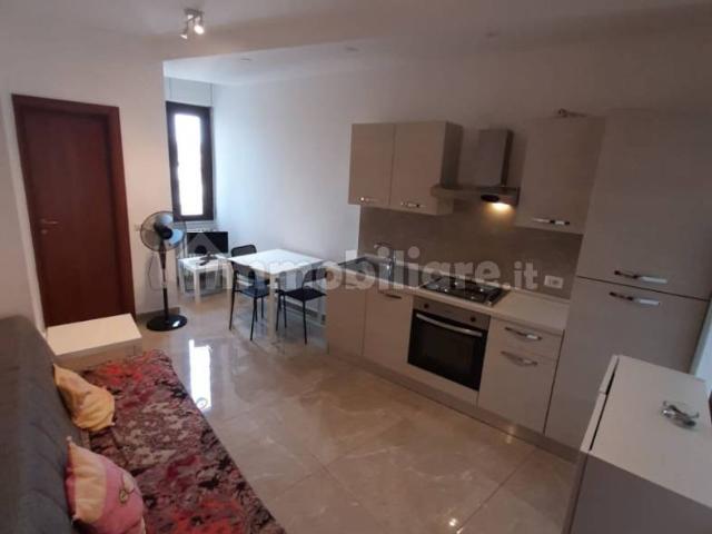 Bilocale ottimo stato, sesto piano, Pasteur, Milano