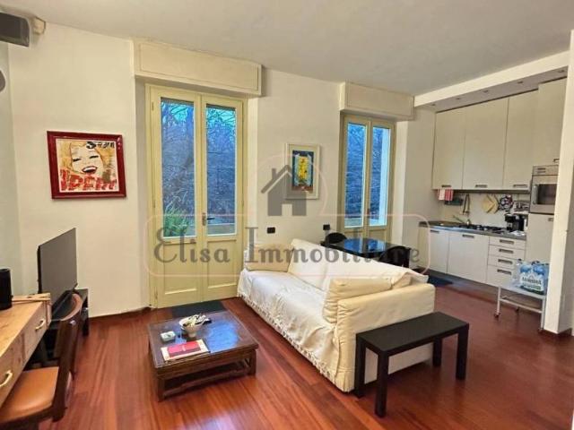 Bilocale ottimo stato, primo piano, Lungomare, Viareggio
