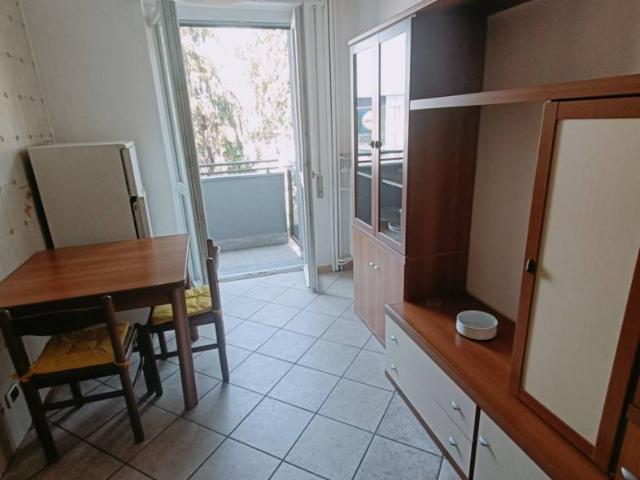 Bilocale ottimo stato, primo piano, Sant'Antonio, Novara