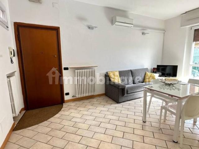 Bilocale ottimo stato, terzo piano, Via Taverna Ospedale, Piacenza