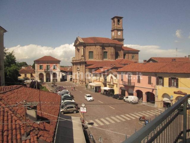 Bilocale piazza Coller 1, Centro, Moretta