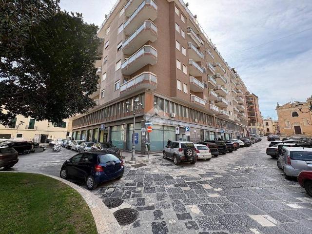 Bilocale piazza Anime 2, Centro Storico, Brindisi
