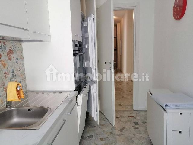 Bilocale piazza Geremia Bonomelli 4, Lodi Brenta, Milano