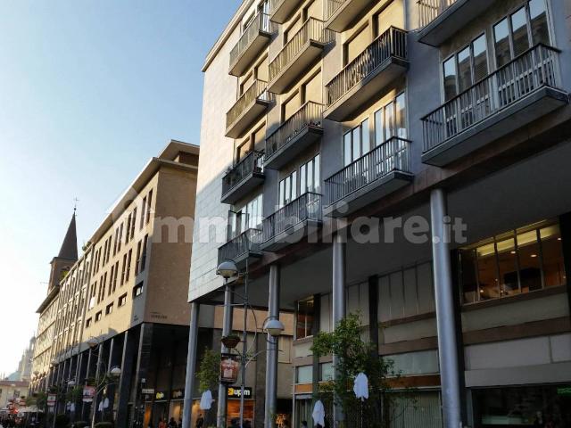 Bilocale piazza Giuseppe Garibaldi 1, Piazza Santa Maria, Busto Arsizio