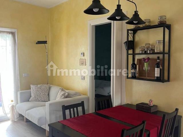 Bilocale piazza Giacomo Matteotti 12, Centro, Lavena Ponte Tresa