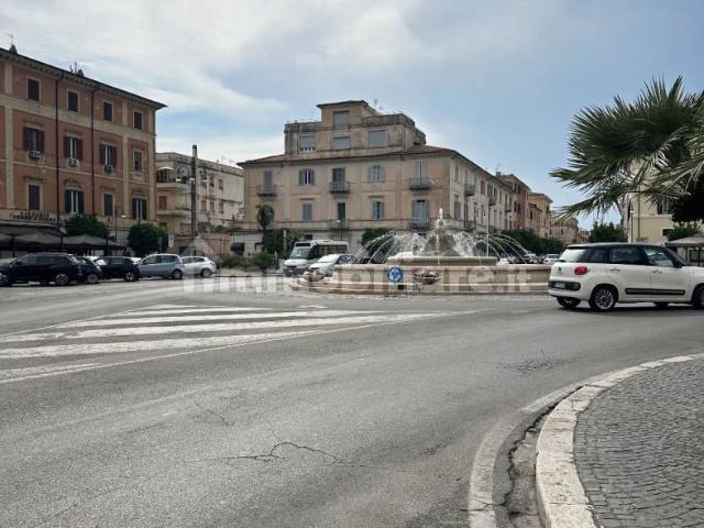 Bilocale piazza della Repubblica, Centro, Terracina