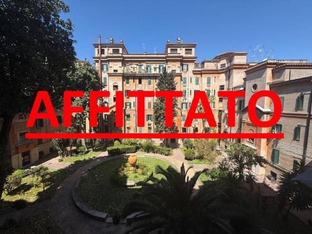 Bilocale piazza Di Santa Maria Liberatrice, Testaccio, Roma