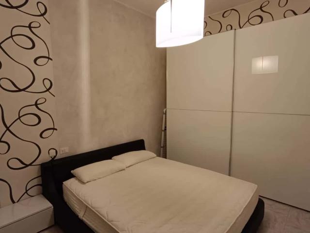 Bilocale piazza Firenze 4