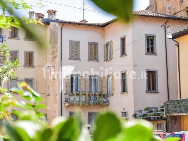Bilocale piazza Luigi Angelini, Mura Veneziane Rocca, Bergamo
