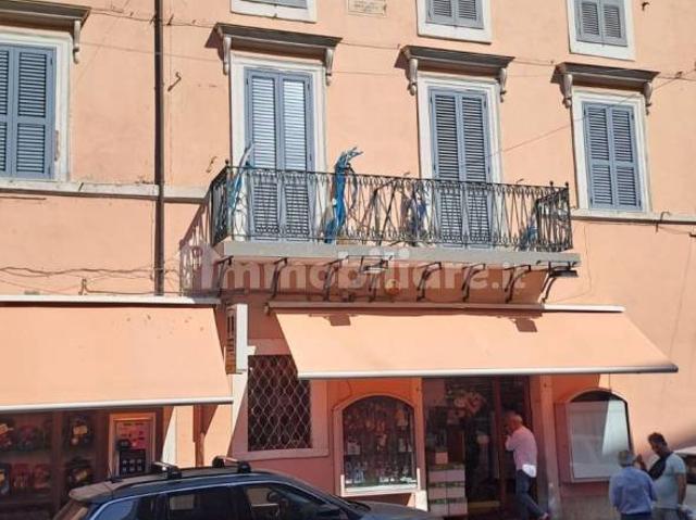 Bilocale piazza San Barnaba 15, Centro, Marino