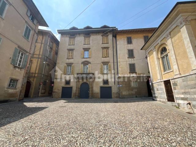 Bilocale piazza Padre Reginaldo Giuliani, Mura Veneziane Rocca, Bergamo