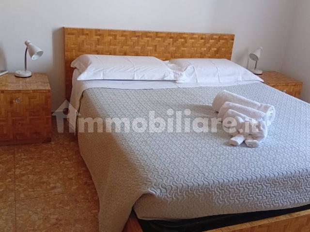 Bilocale piazza Pia 10, Centro Storico, Anzio