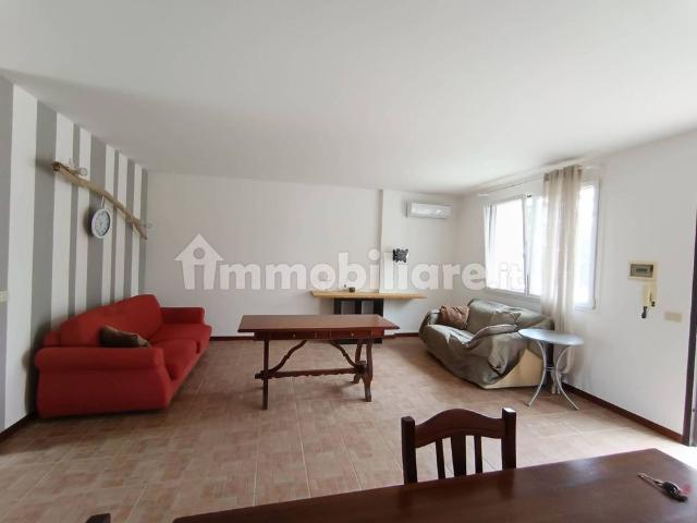 Bilocale piazza Virgilio Marone 4, Castromediano, Cavallino