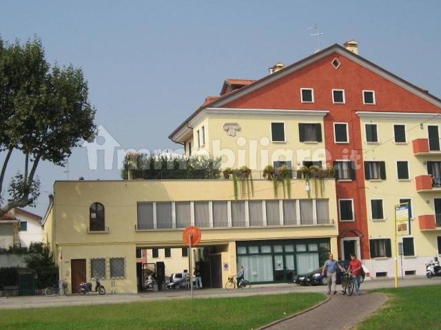 Bilocale piazzale di Porta San Giovanni, Riviere, Padova
