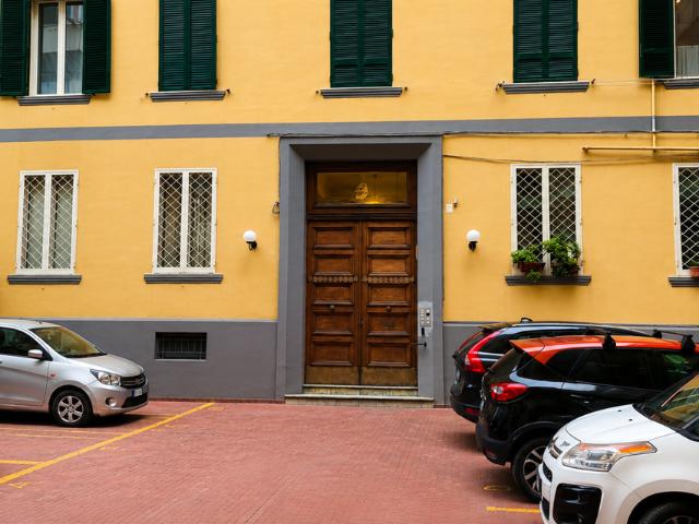 Bilocale ristrutturato a Napoli