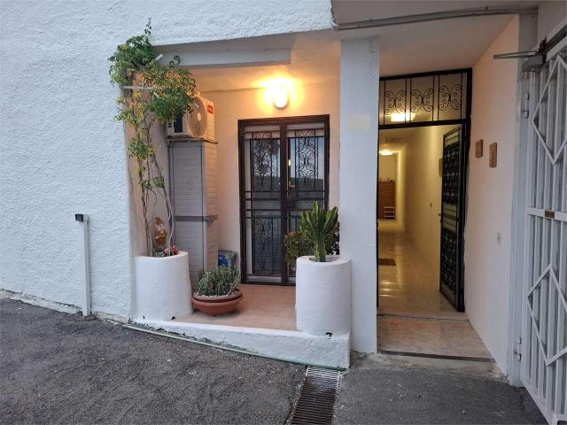 Bilocale ristrutturato con aria condizionata 46m² Sanremo