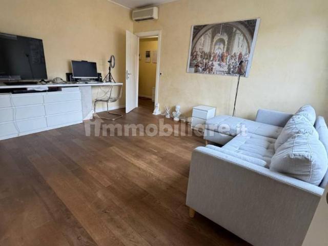 Bilocale Riviera dei Ponti Romani 9, Piazze Duomo, Padova