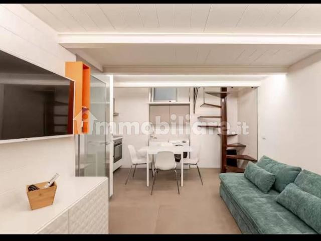 Bilocale Riviera Di Chiaia 9, Mergellina Piedigrotta, Napoli