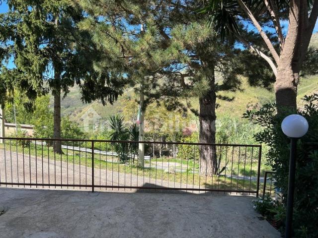 Bilocale San Basile, Sangineto