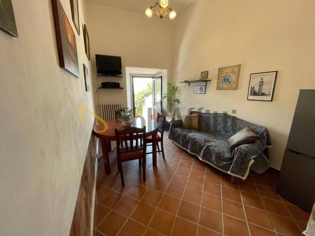 Bilocale seminterrato, Centro, Frosinone