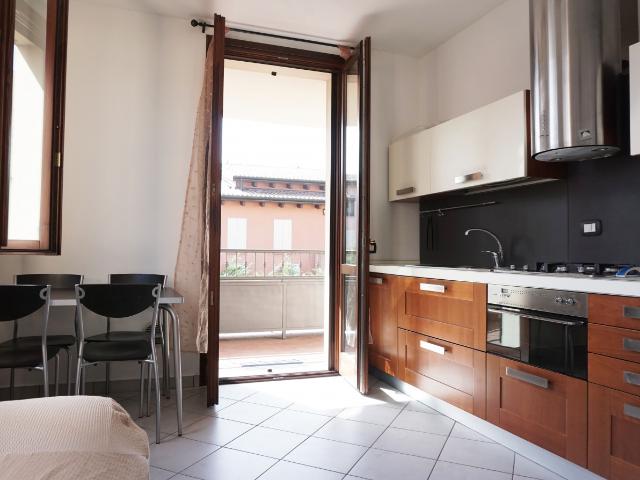 BILOCALE SOLO AFFITTI TRANSITORI COMPRESO TUTTE UTENZE